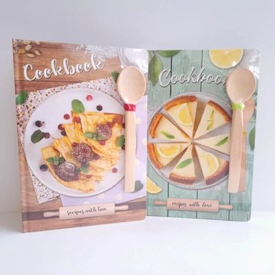 LA-3256 Receptkönyv B/5 +kicsi fakanál